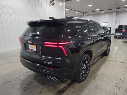 Used 2026 Chevrolet Traverse High Country w/ LPO, Floor Liner Package AWD/4WD image 8