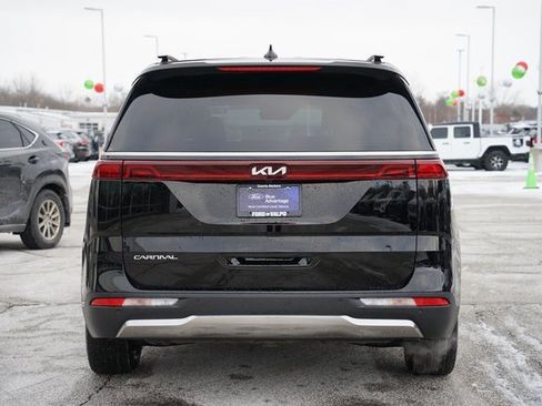 Used 2024 Kia Carnival SX image 6