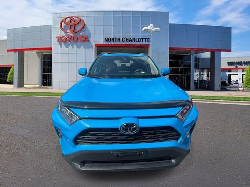 Used 2019 Toyota RAV4 XLE image 3