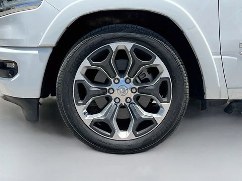 Used 2020 RAM 1500 Limited RWD image 33