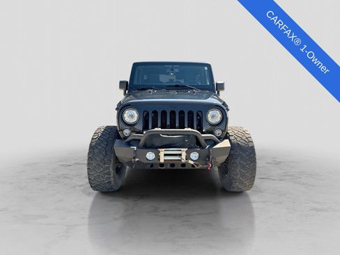 Used 2018 Jeep Wrangler Unlimited Sport AWD/4WD image 12