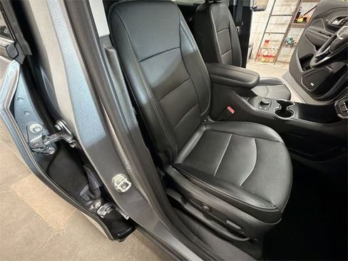 Used 2023 GMC Terrain SLT w/ Infotainment Package II image 60