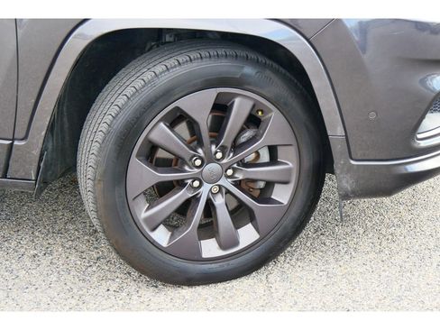 Used 2019 Jeep Cherokee High Altitude image 33