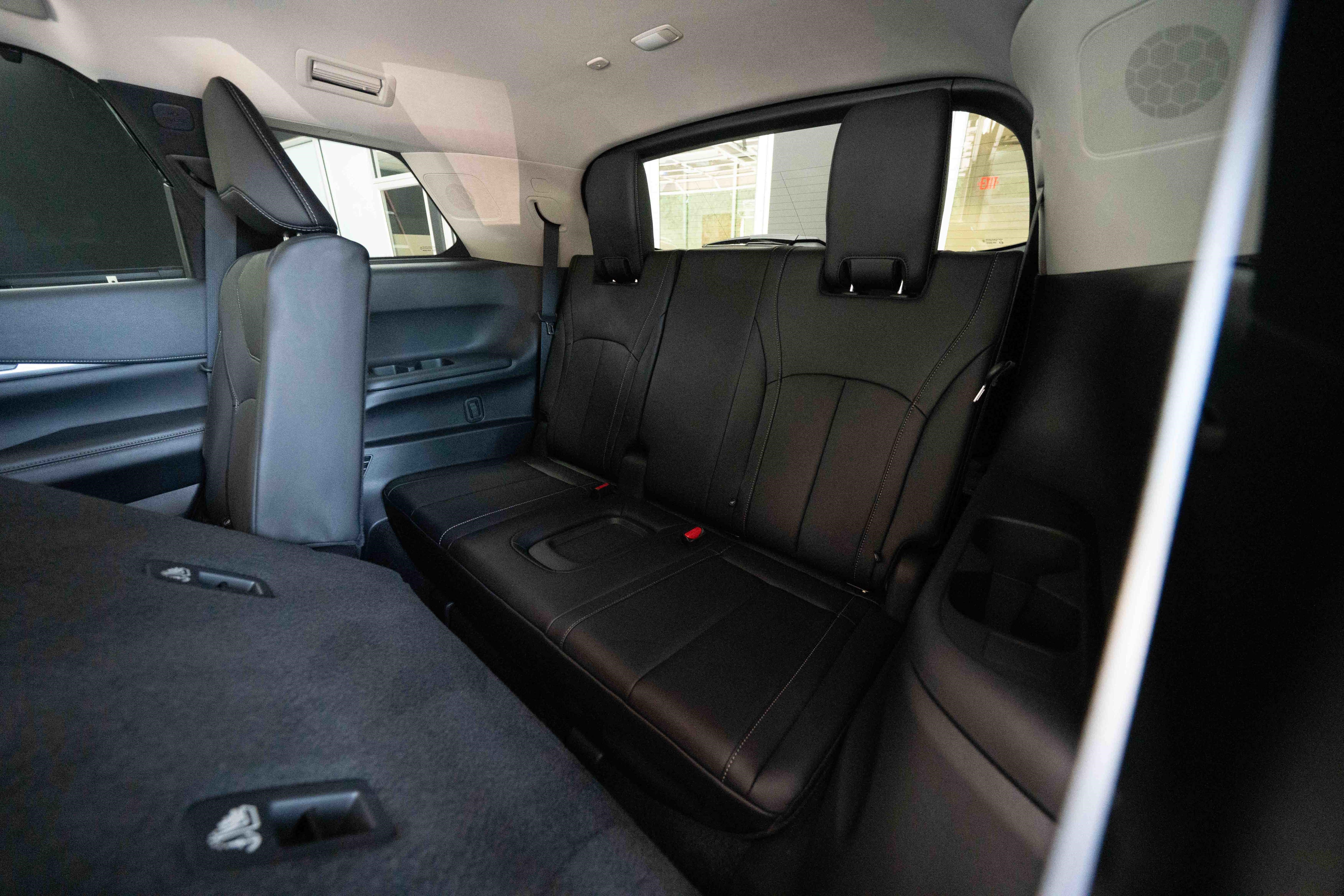 Used 2026 INFINITI QX60 Luxe w/ Cargo Package AWD/4WD image 24