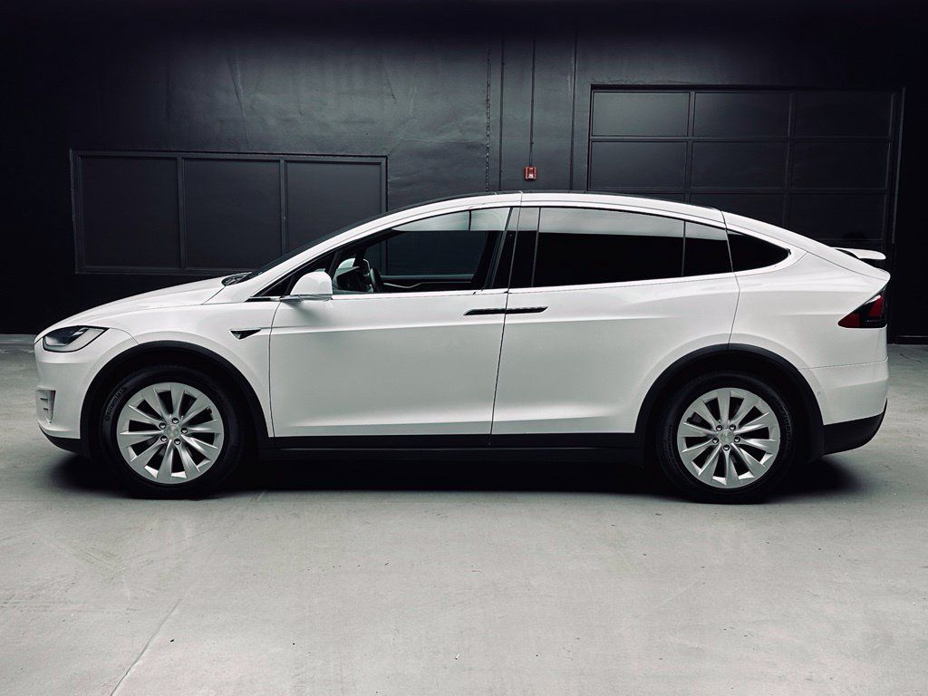 Used 2020 Tesla Model X Long Range AWD/4WD image 4
