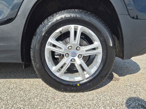 Used 2023 GMC Terrain SLE w/ Driver Convenience Package AWD/4WD image 9