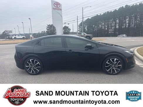 Used 2024 Toyota Prius Prime XSE image 2