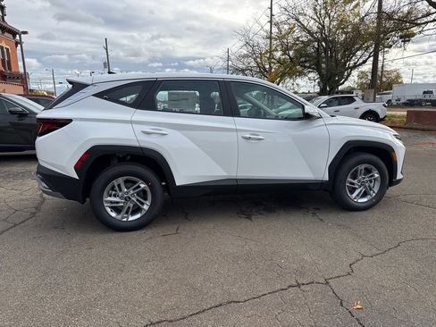 New 2026 Hyundai Tucson SE image 8
