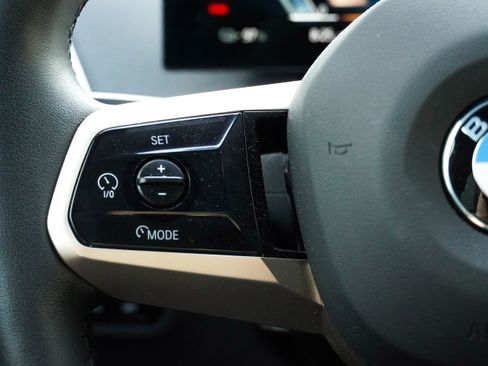 Certified 2026 BMW iX xDrive45 image 22