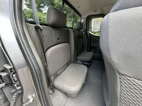 Used 2021 Nissan Frontier SV AWD/4WD image 22