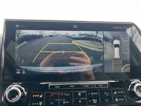 Used 2021 Toyota Highlander Limited image 20