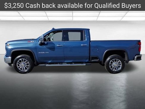 New 2026 Chevrolet Silverado 2500 LTZ w/ LTZ Convenience Package AWD/4WD image 2