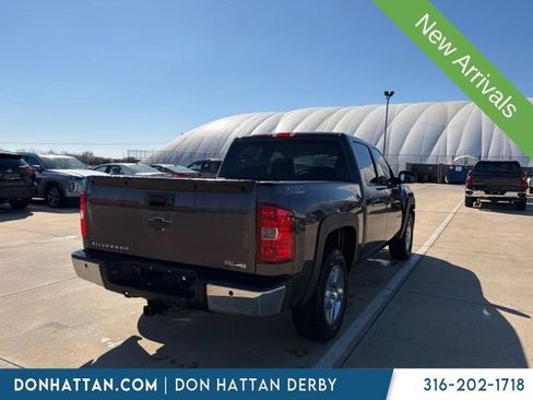 Used 2011 Chevrolet Silverado 1500 1HY image 3