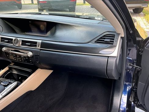 Used 2016 Lexus GS 200t image 24