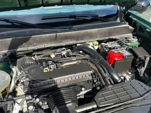 Used 2025 Ford Maverick Lariat w/ Black Appearance Package AWD/4WD image 11