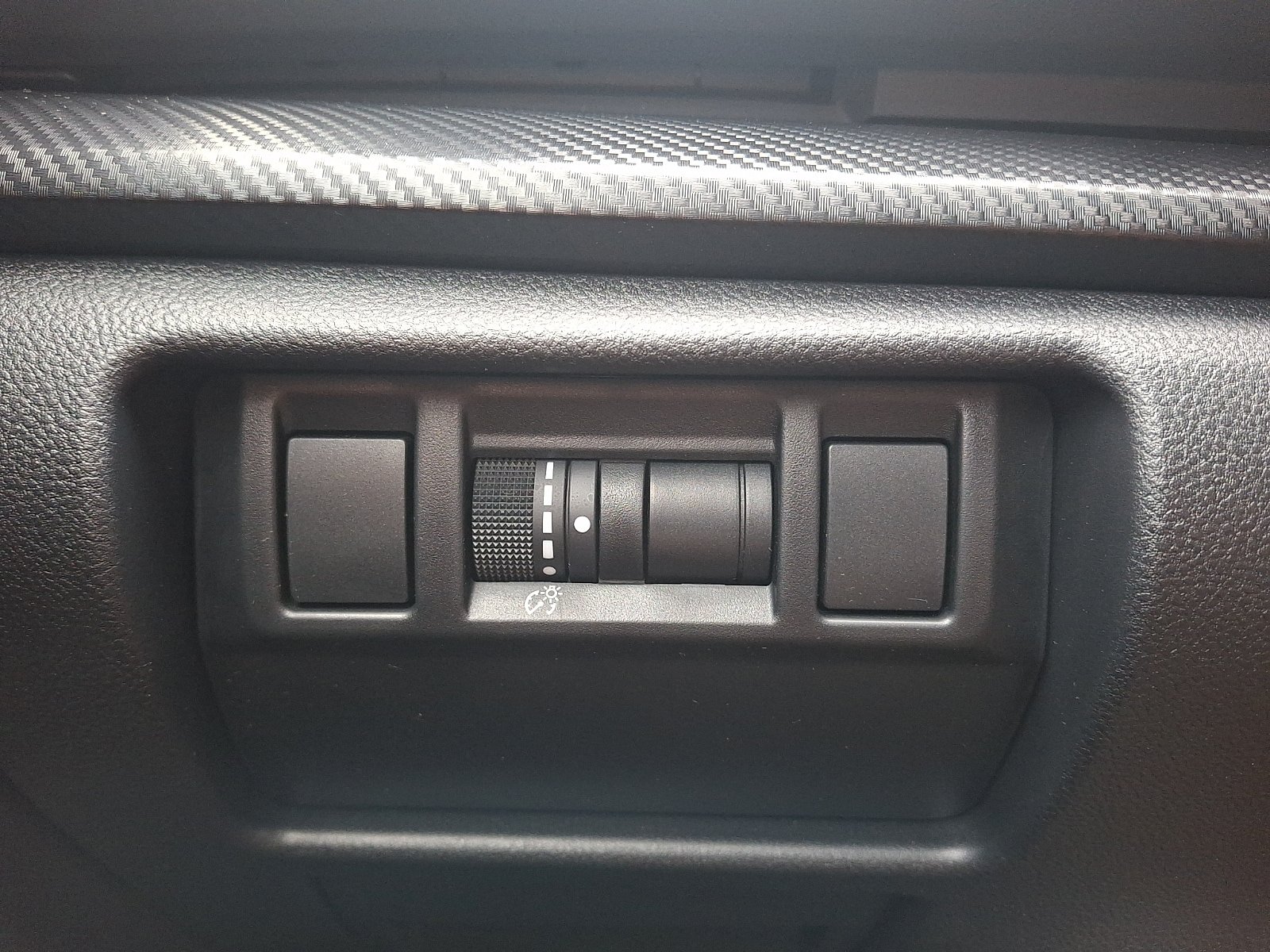 Certified 2024 Subaru Crosstrek 2.0i Premium w/ Crosstrek Mirror Package AWD/4WD image 24
