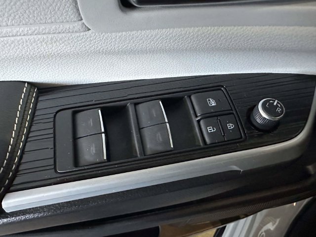 New 2026 Toyota Sienna XSE AWD/4WD image 16