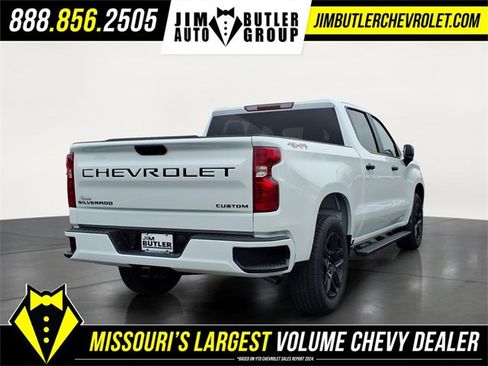 New 2026 Chevrolet Silverado 1500 Custom w/ LPO, Dark Essentials Package image 4