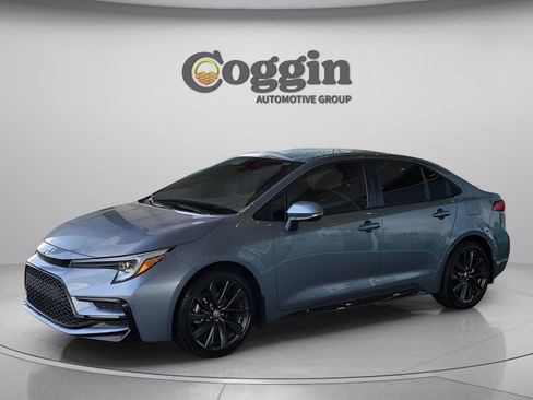 Certified 2025 Toyota Corolla SE image 6