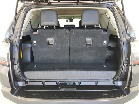 Used 2022 Toyota 4Runner SR5 Premium image 10