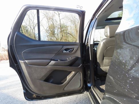 Used 2019 Chevrolet Traverse Premier w/ Redline Edition image 20