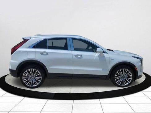 Used 2024 Cadillac XT4 Premium Luxury w/ Active Safety Package FWD image 2