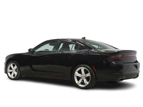 Used 2019 Dodge Charger SXT RWD image 5