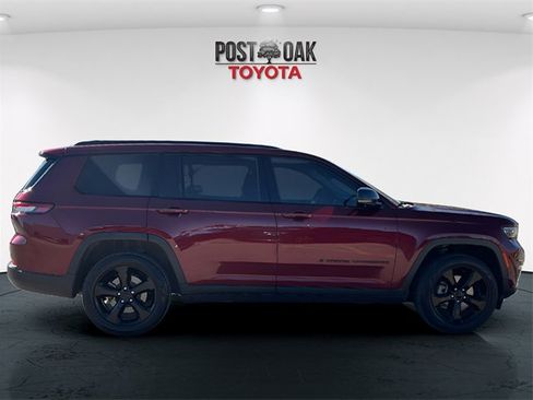 Used 2023 Jeep Grand Cherokee L Limited w/ Luxury Tech Group II image 8