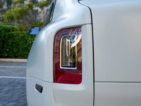 Used 2023 Rolls-Royce Cullinan Black Badge w/ Driver's Package AWD/4WD image 43