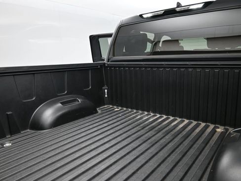 Used 2022 Toyota Tundra SR5 image 18