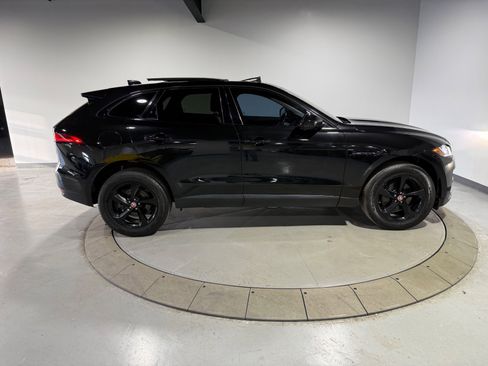 Used 2020 Jaguar F-PACE Prestige image 10