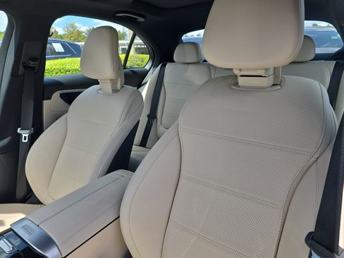 Used 2023 Mercedes-Benz C 300 4MATIC Sedan image 23