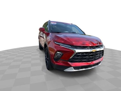 Used 2024 Chevrolet Blazer LT w/ Convenience Package AWD/4WD image 4