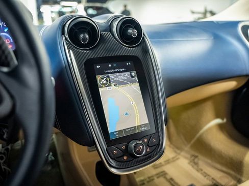 Used 2017 McLaren 570S Coupe image 43