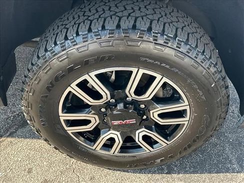 Certified 2022 GMC Sierra 2500 AT4 w/ Gooseneck/5TH Wheel Package AWD/4WD image 33