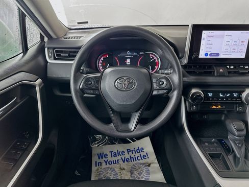 Used 2024 Toyota RAV4 XLE image 20