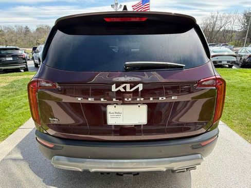 Used 2022 Kia Telluride EX w/ Towing Package image 28