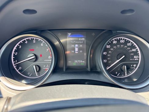 Used 2024 Toyota Camry SE FWD image 16