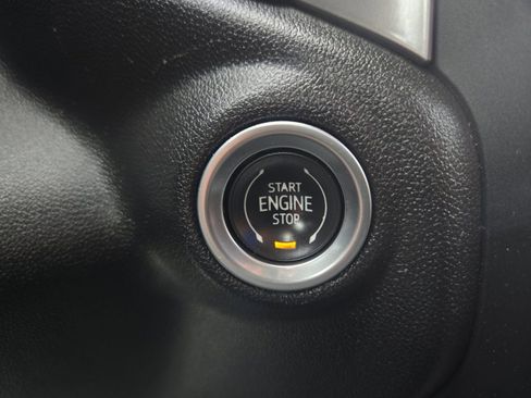 Used 2022 Chevrolet Silverado 1500 Custom RWD image 17
