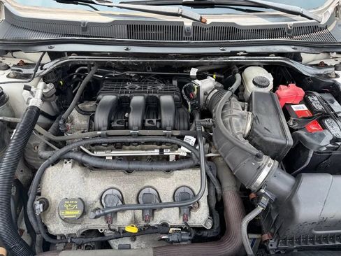 Used 2011 Ford Taurus SEL w/ 201A Rapid Spec Order Code FWD image 11