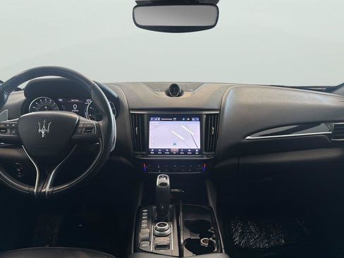 Used 2023 Maserati Levante Modena AWD/4WD image 13