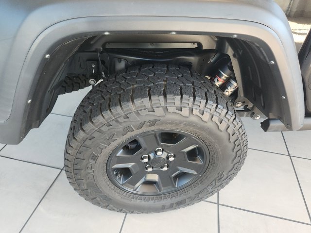 Used 2023 Jeep Gladiator Mojave w/ Cold Weather Group AWD/4WD image 11