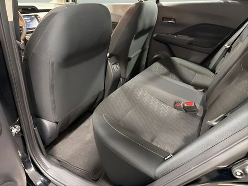 Used 2024 Nissan Kicks SV FWD image 28