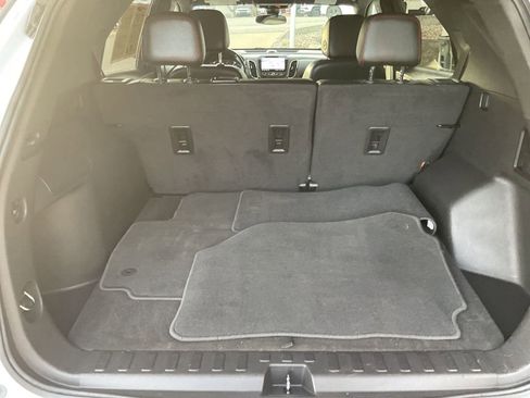 Used 2022 Chevrolet Equinox RS w/ RS Leather Package image 23