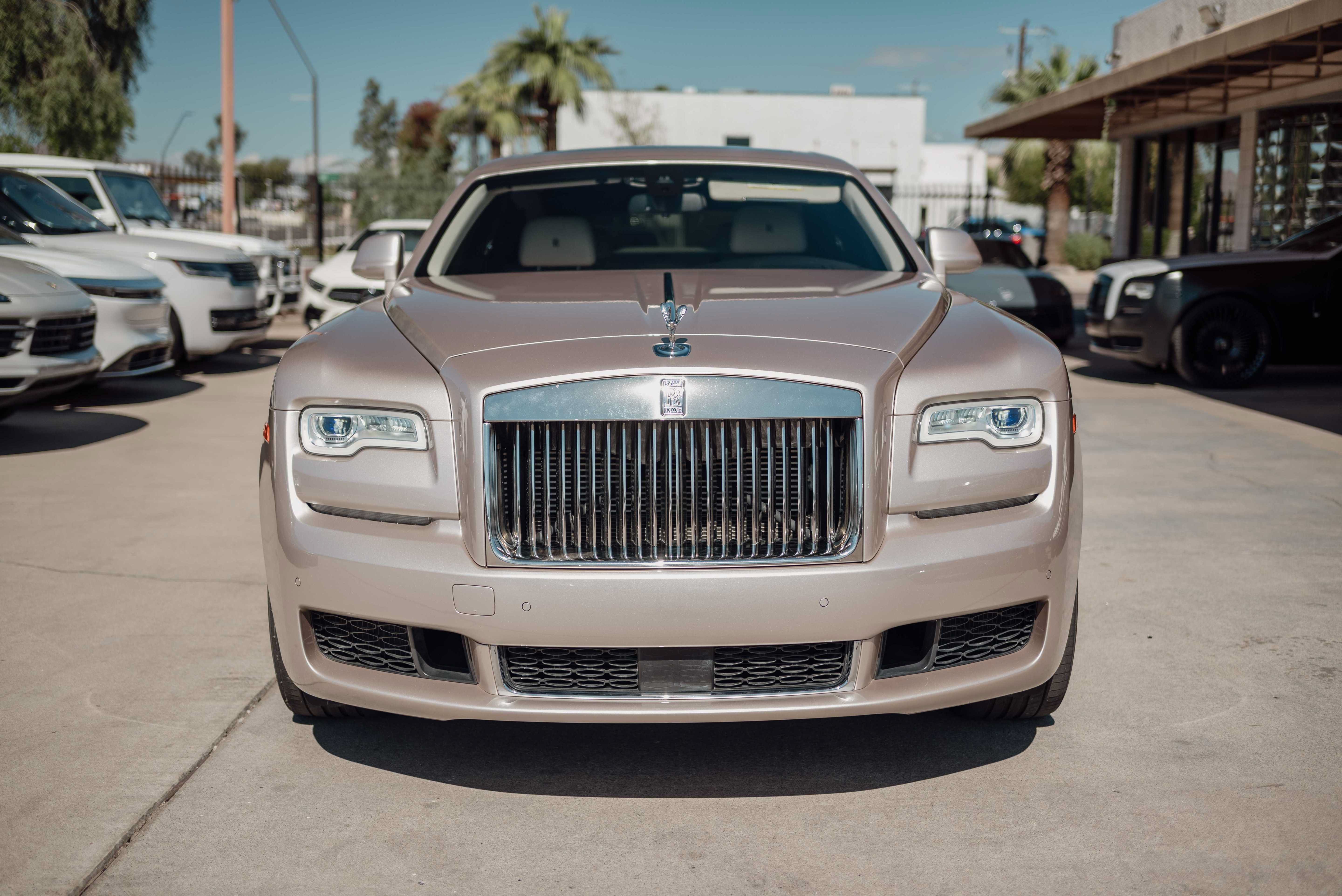 Used 2020 Rolls-Royce Ghost RWD image 2