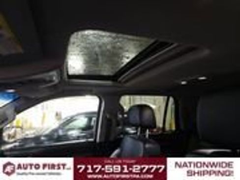 Used 2019 Chevrolet Tahoe LT w/ LT Signature Package AWD/4WD image 7