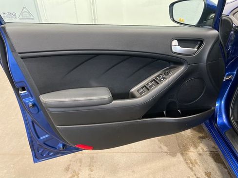 Used 2018 Kia Forte LX w/ LX Popular Package image 10