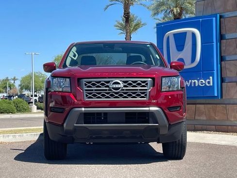 Used 2024 Nissan Frontier SV w/ Technology Package RWD image 3