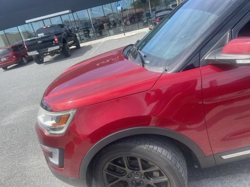 Used 2017 Ford Explorer Limited AWD/4WD image 22