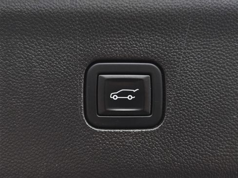 Used 2023 Buick Enclave Premium w/ Experience Buick Package image 10